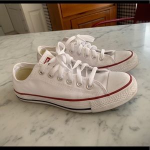 Converse 7.5 classics